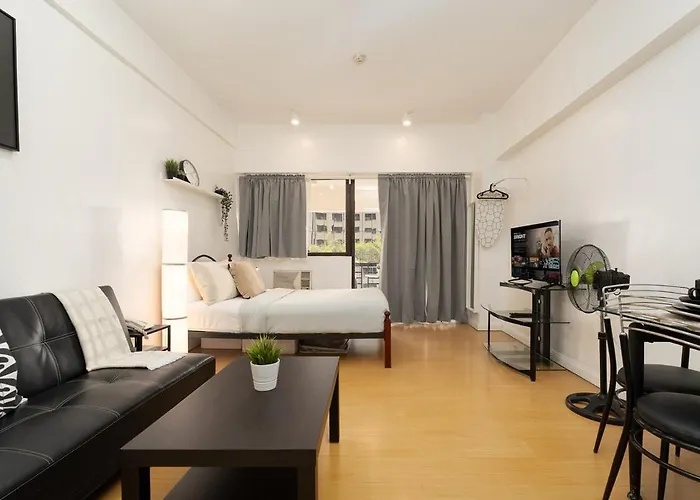 Apartment Comfy Greenbelt - Fiber Wifi & Free Pool *